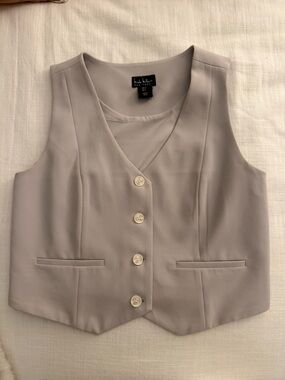 V-Neck Sleeveless Button Vest in Light Gray - Nic+Zoe